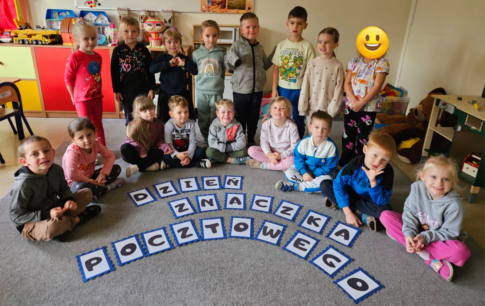 Read more about the article 📮 *DZIEŃ ZNACZKA POCZTOWEGO W GRUPIE ŻABEK* 🐸